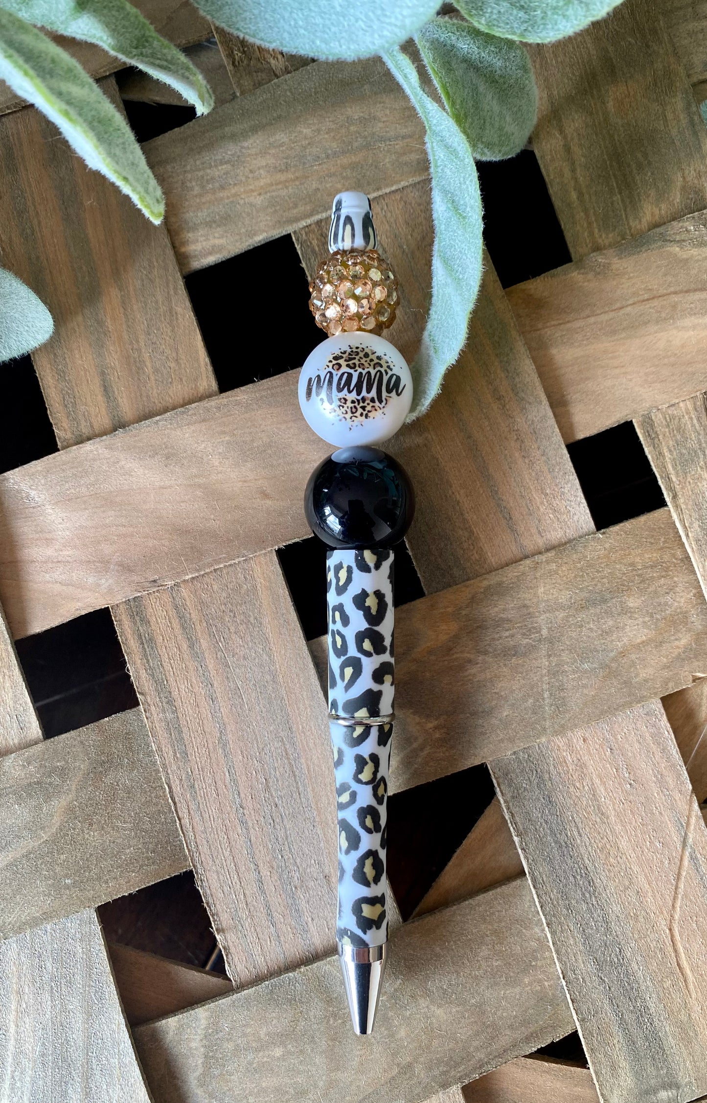 “Mama” Leopard Pen